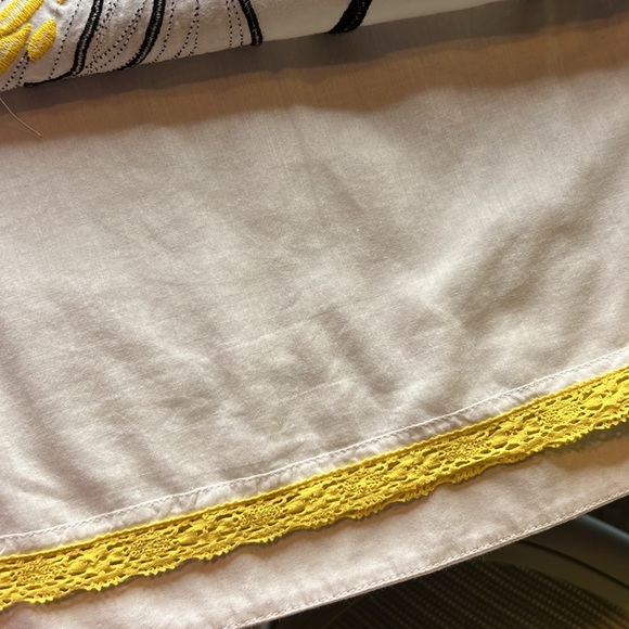 Anthropologie Lithe embroidered skirt size 4 - Picture 6 of 6